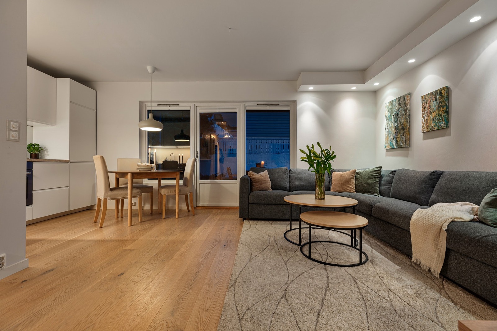 Området byr på gode turmuligheter året rundt, med gangstier og grønne drag som egner seg godt for både rolige spaserturer og mer aktive turer. Galleribilde