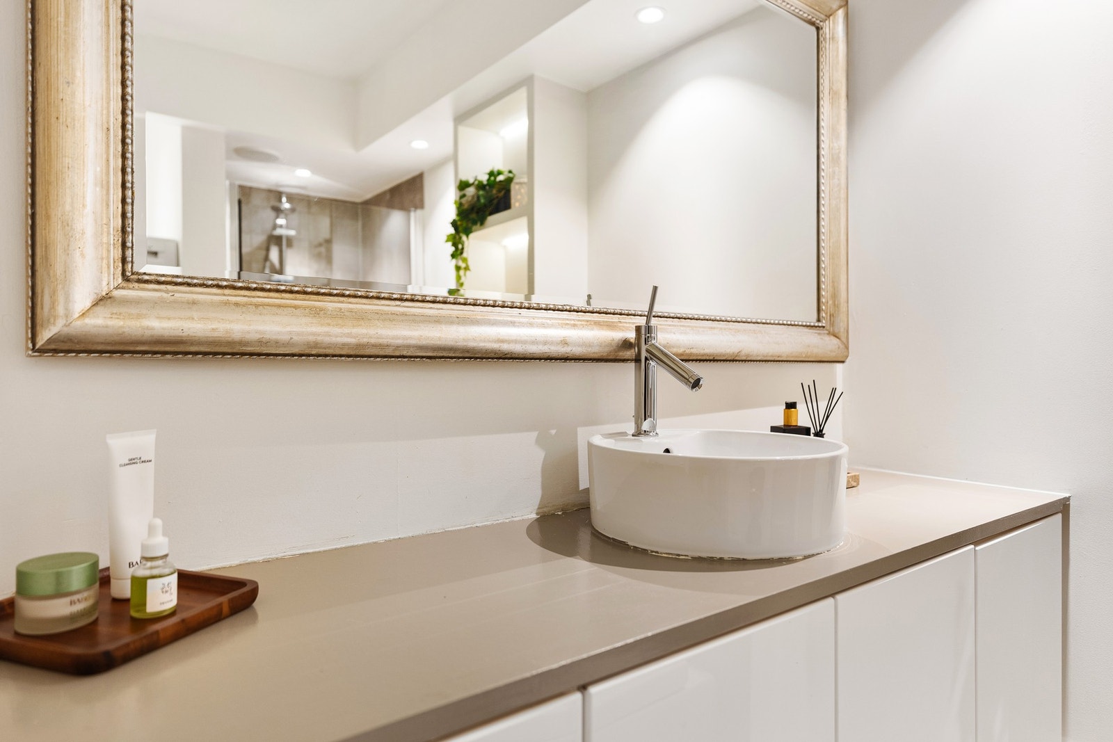 Her får du en skikkelig spa-følelse!
Hva med å gjøre en kveld ut av det også? Få med et par nære og kjære på en ansiktsmaske og litt hårkur! Galleribilde