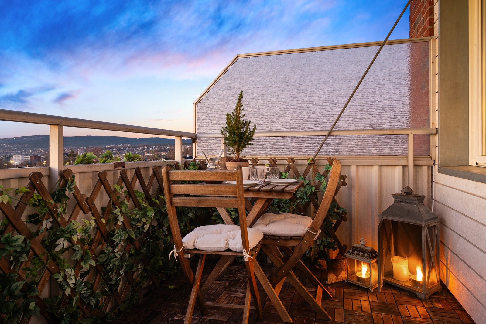 Dette er en flott og arealeffektiv 1-roms leilighet med praktisk sovealkove og en solrik balkong - perfekt for deg som ønsker en smart og innbydende bolig med det lille ekstra. Galleribilde