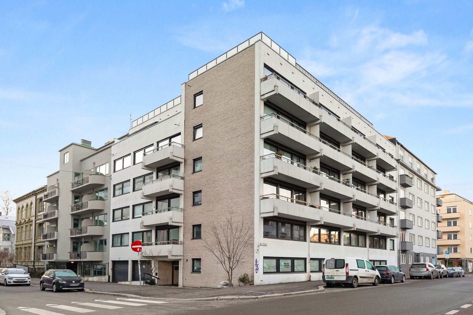 Leiligheten er en del av Sameiet Rosenborggata 26 som består av 40 leiligheter. Galleribilde