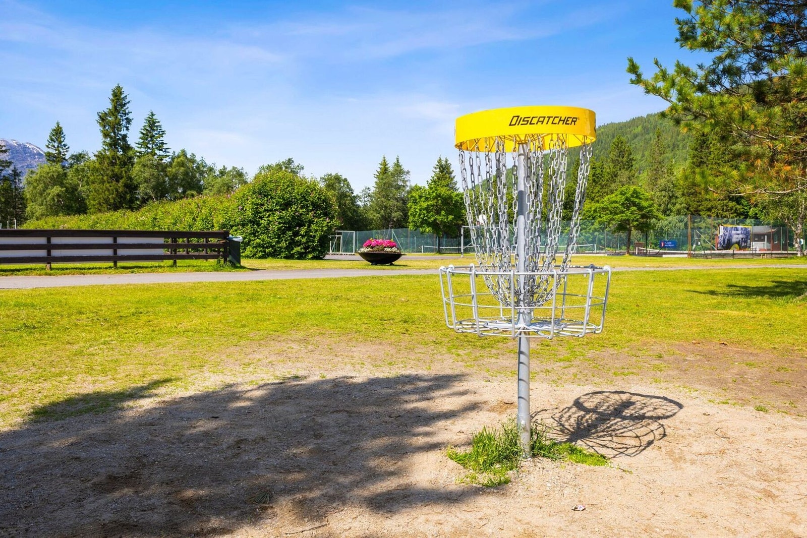 Er du glad i discgolf? Da er det fint å vite at alt dette og mer er like i nærheten av eiendommen uten behov for bil. Galleribilde