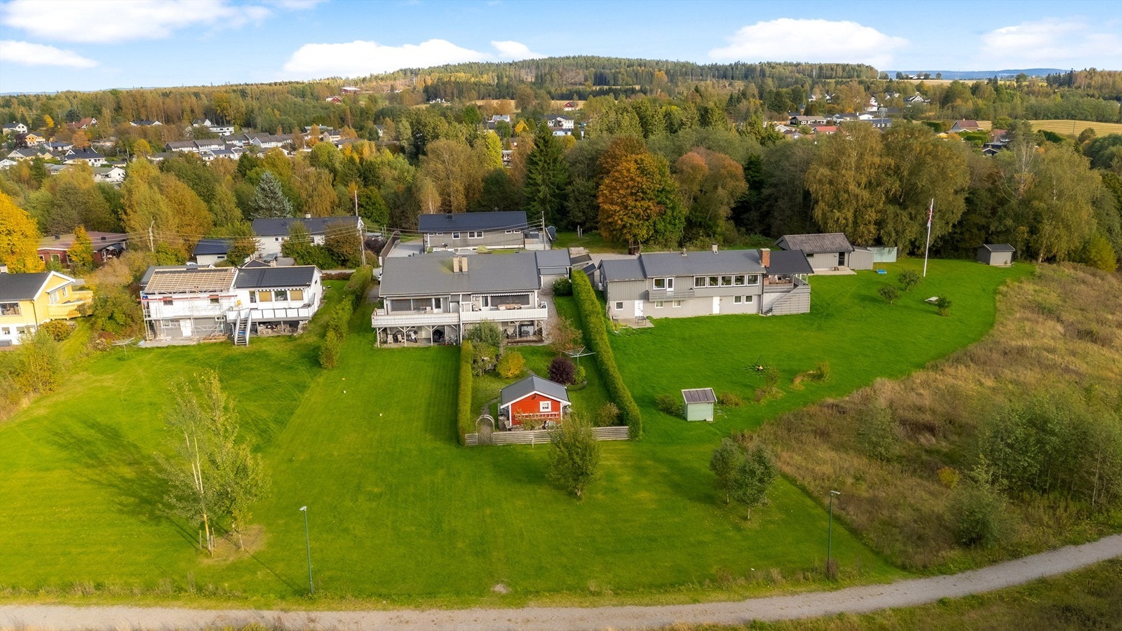 Koselig og barnevennlig beliggenhet i et etablert nabolag Galleribilde