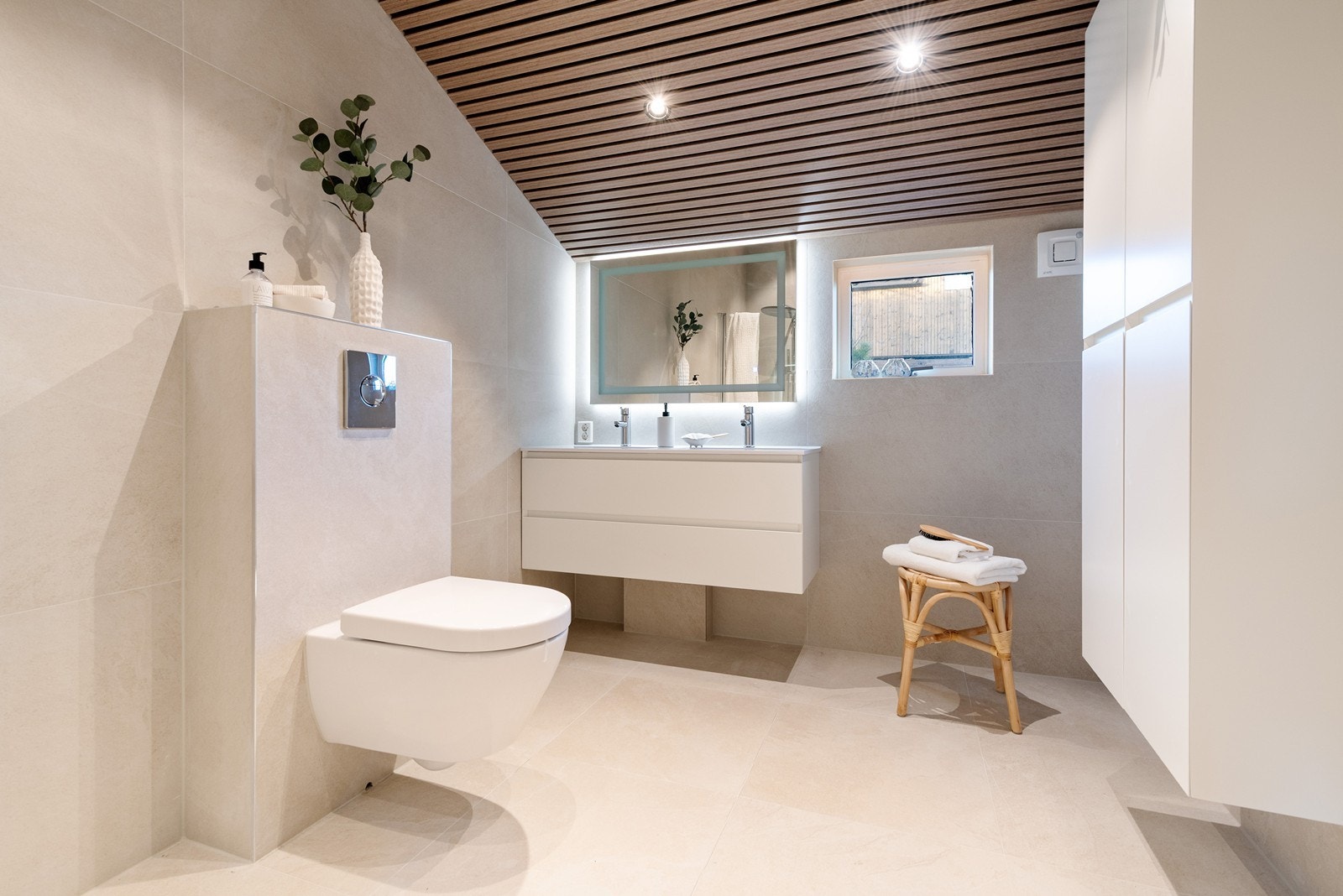 Lekkert bad i 1.etg. Galleribilde