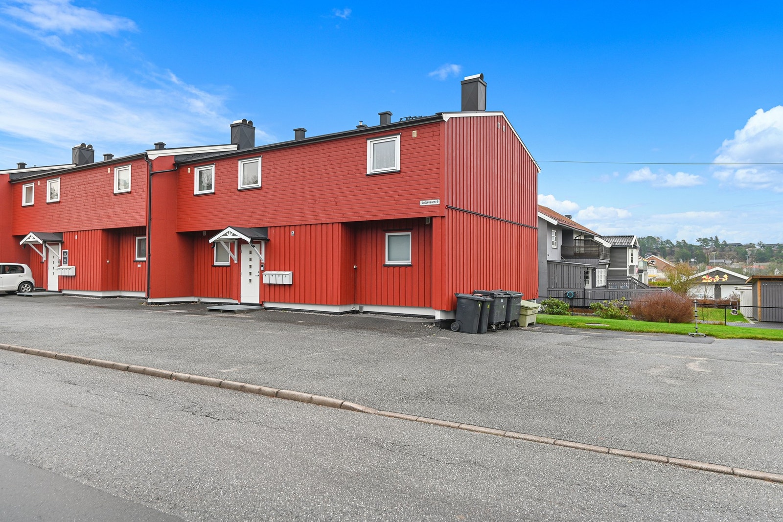 Dette er et praktisk og lettstelt leilighet som utnytter arealene godt. Galleribilde