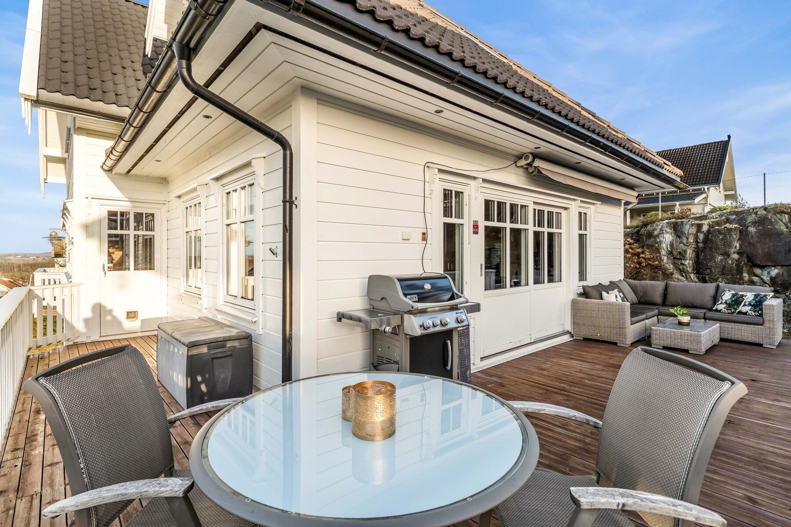 Nyt morgenkaffen i herlige omgivelser. Galleribilde