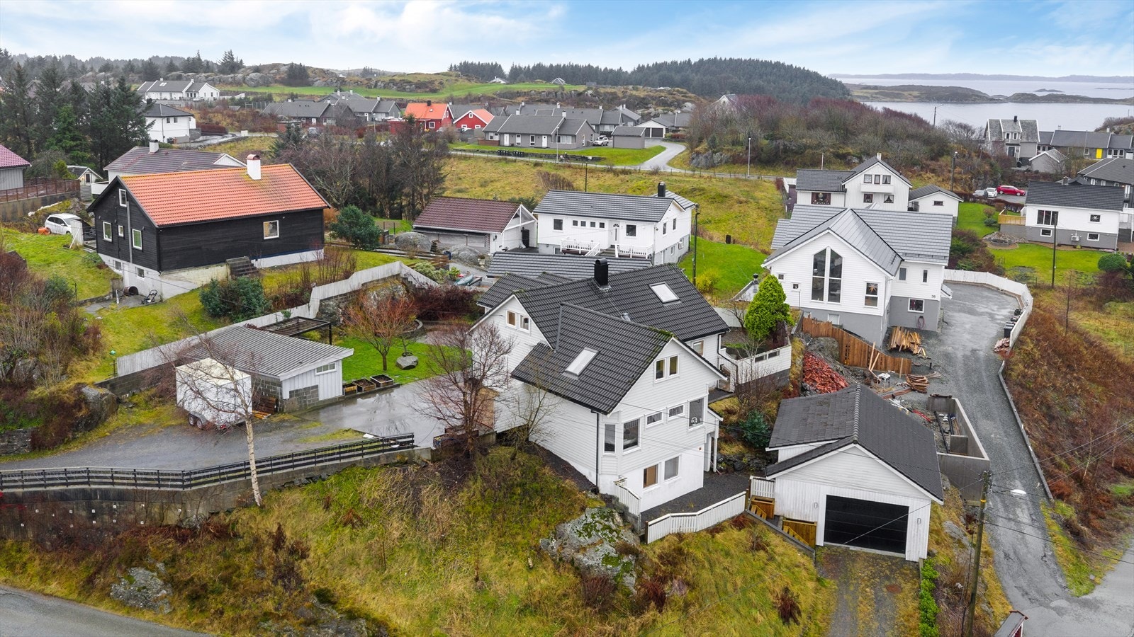 Velkommen til Svevegen 1 - presentert av Kristen Brekke i Meglerhuset Rele Galleribilde