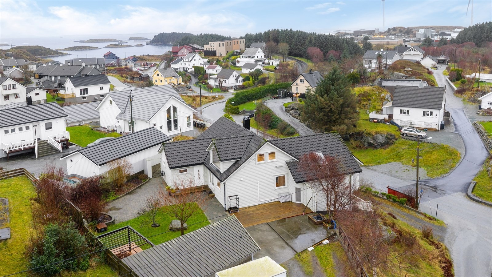 Området byr på rolige omgivelser med kort avstand til barnehage og flotte turområder Galleribilde