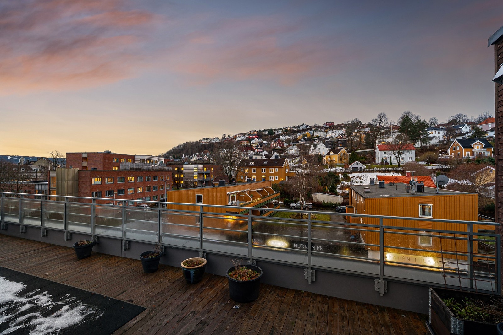 Her er det fantastiske solforhold "døgnet rundt" på sommerstid. Galleribilde