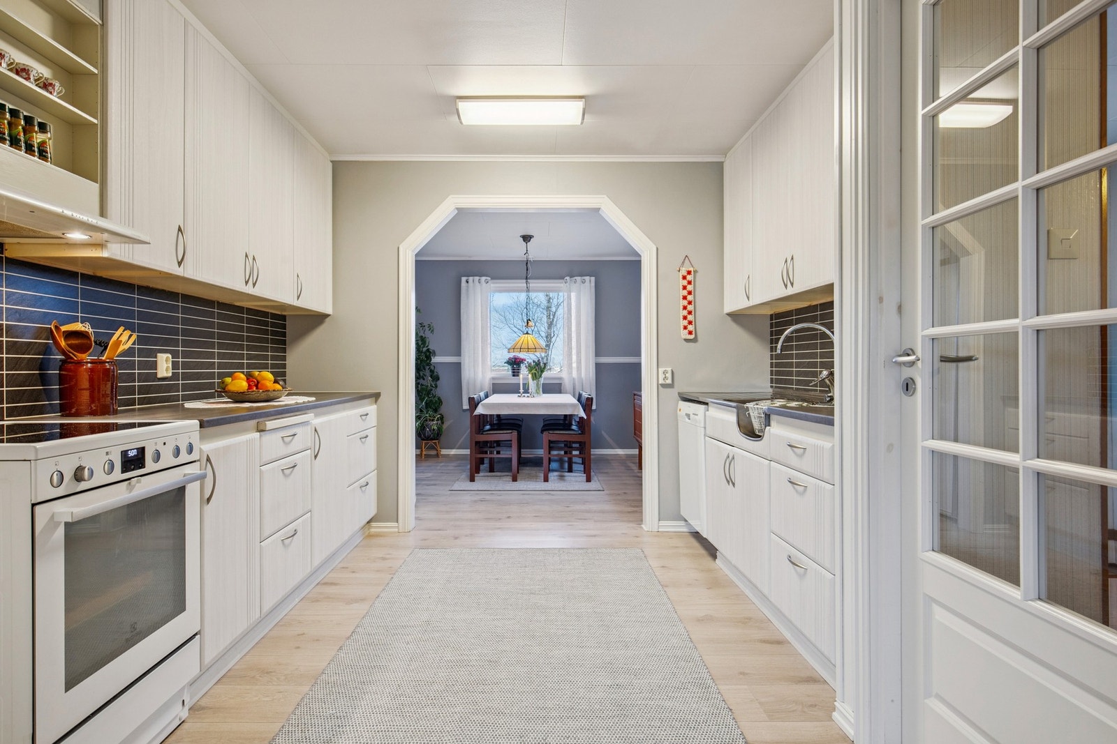 Kjøkken og spisestue Galleribilde