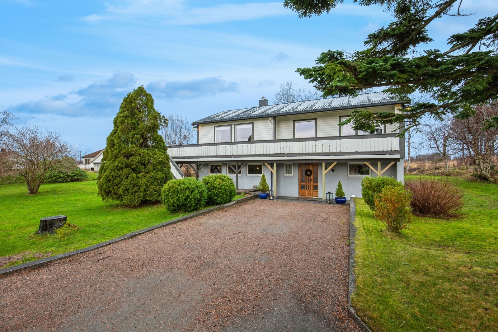 EiendomsMegler 1 v/Morten Høvik har gleden av å presentere Hjertåsveien 8. Foto: EFKT, Vilde Dahl Galleribilde