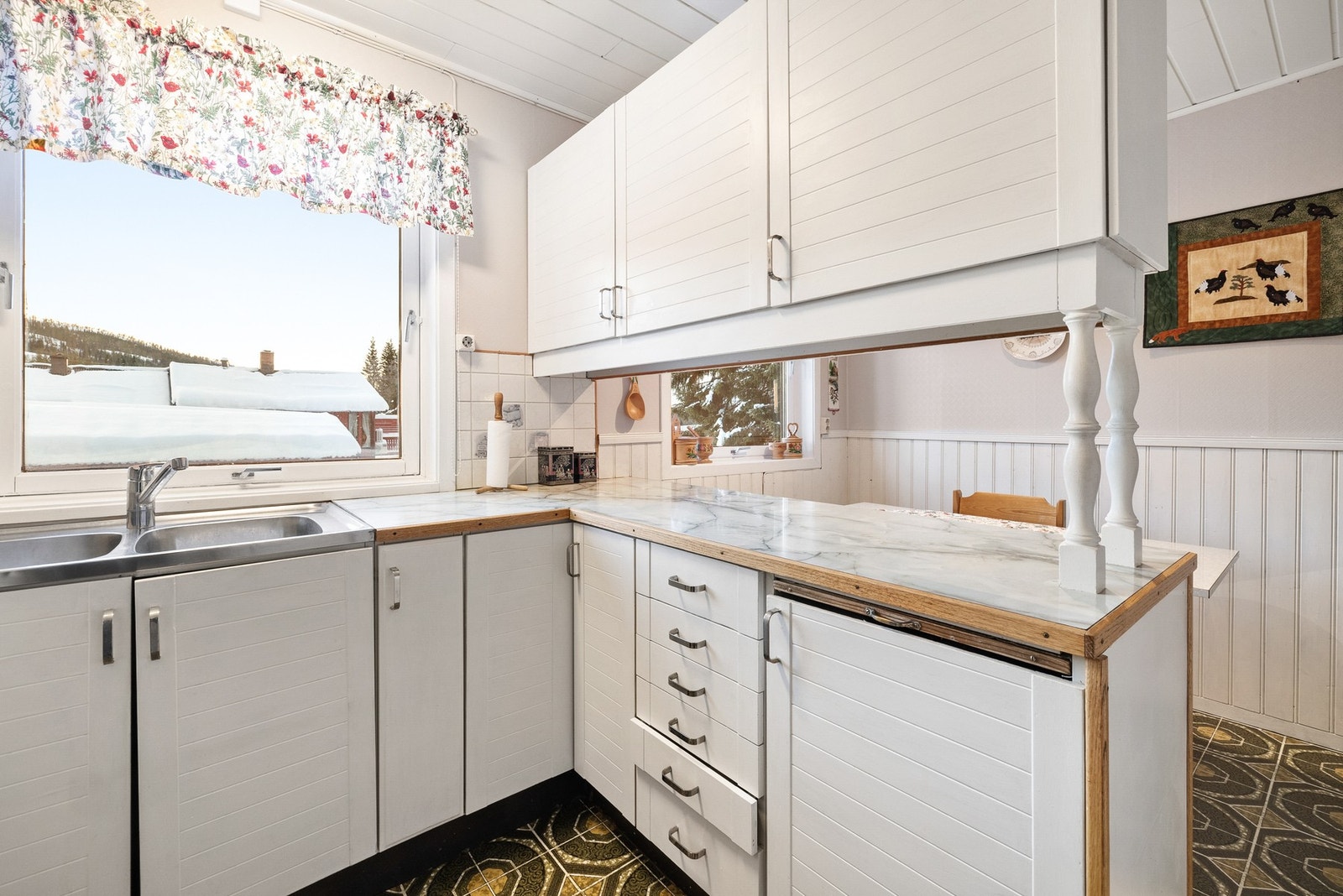 Rommet har godt lysinnslipp Galleribilde