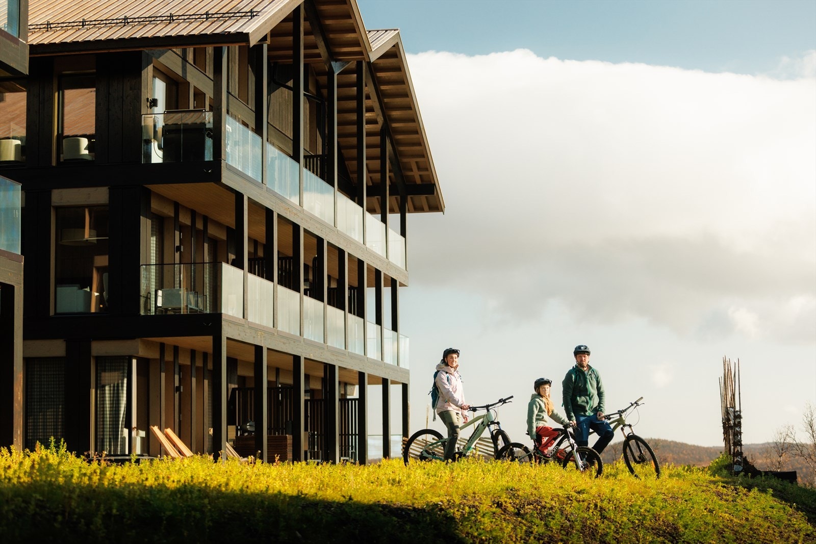 Kikut Alpin Lodge i høststeming. Foto: Paul Lockhart. Galleribilde