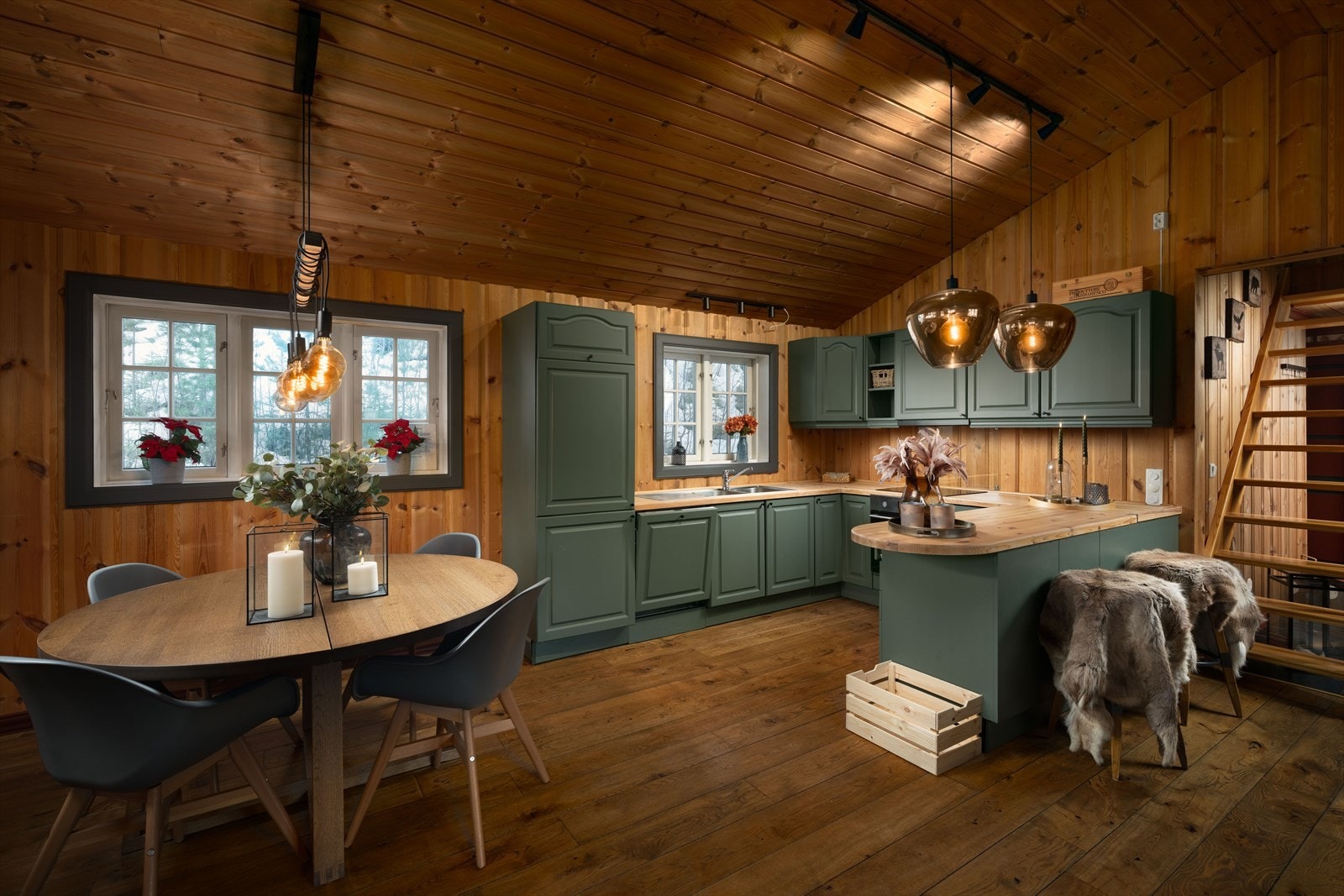 Kjøkken og spiseplass Galleribilde