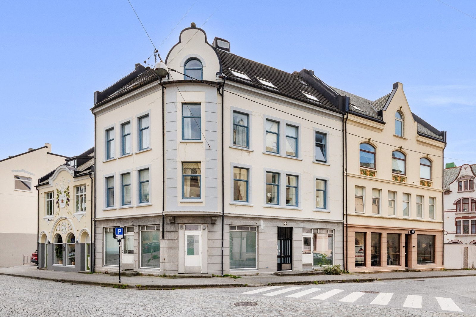 Leiligheten befinner seg i byggets 1. etasje. Galleribilde