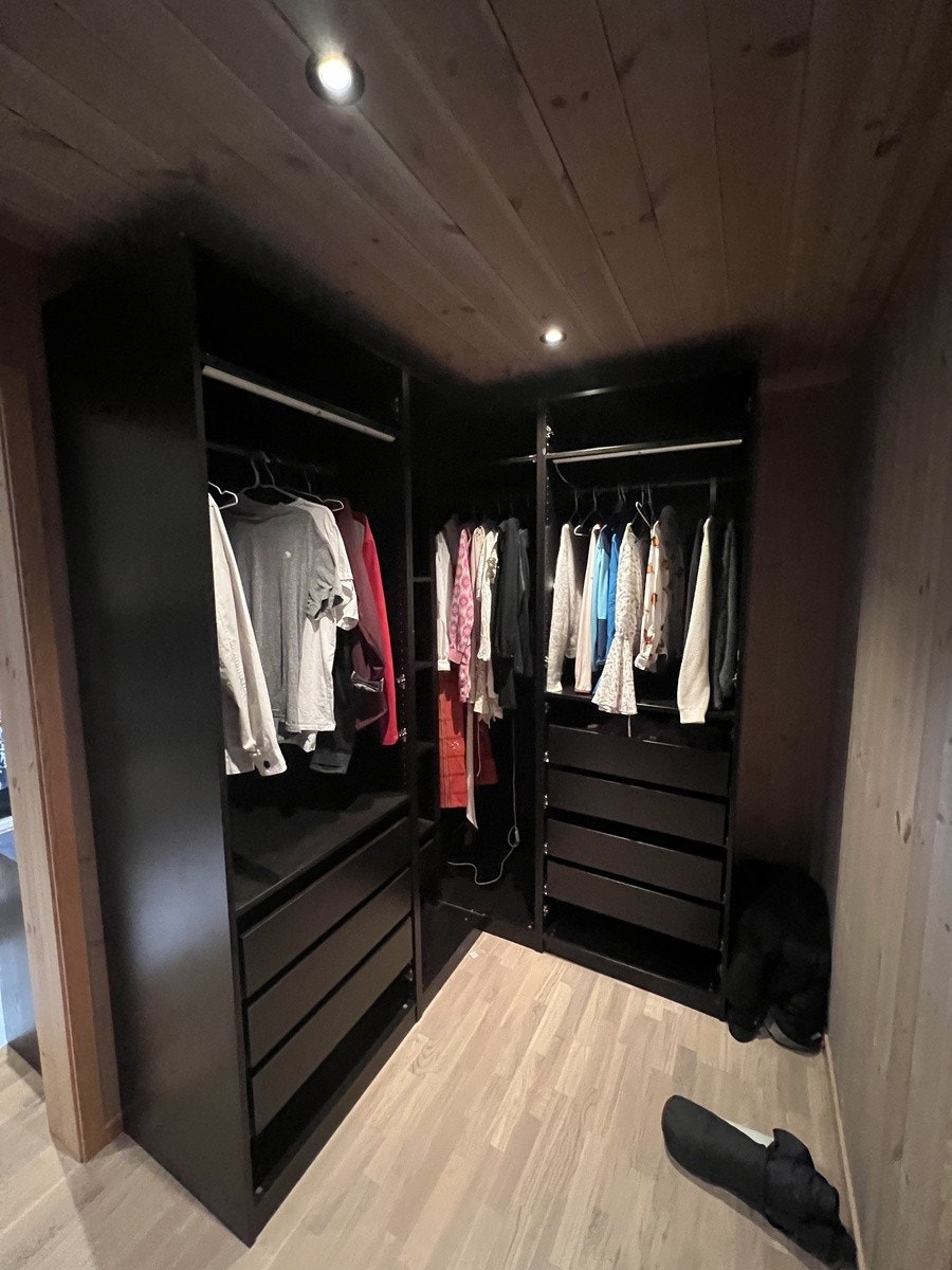 Garderobe soverom Galleribilde