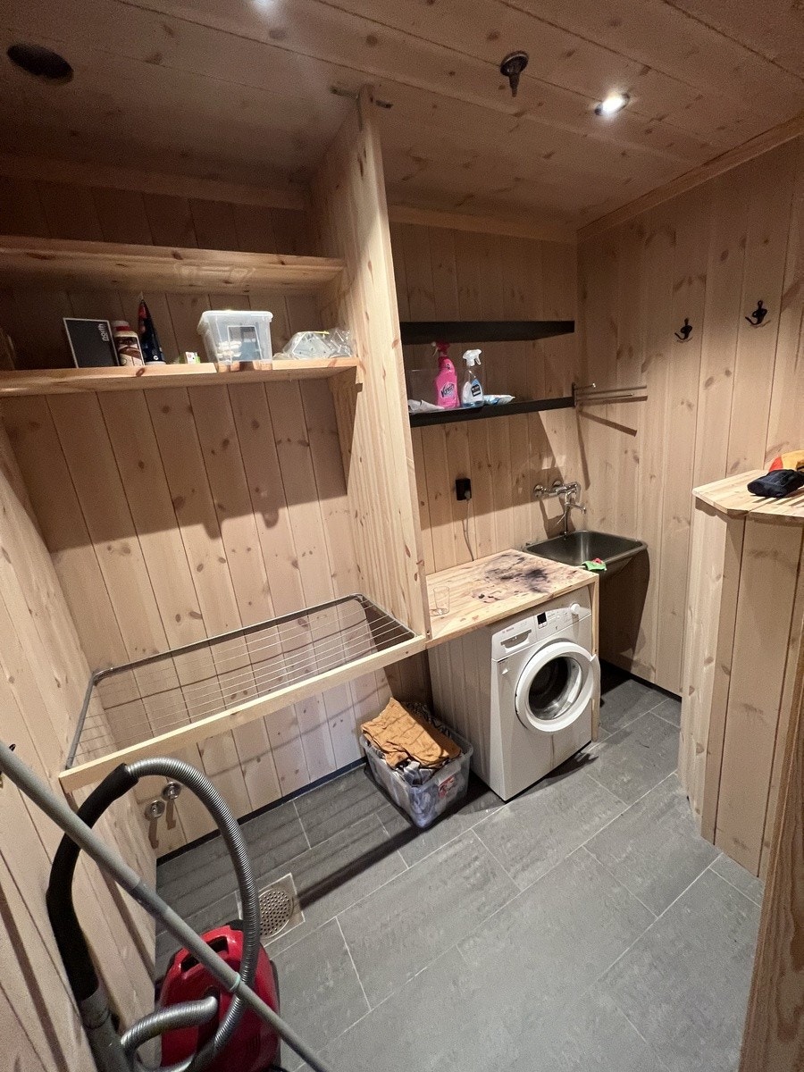 Vaskerom Galleribilde