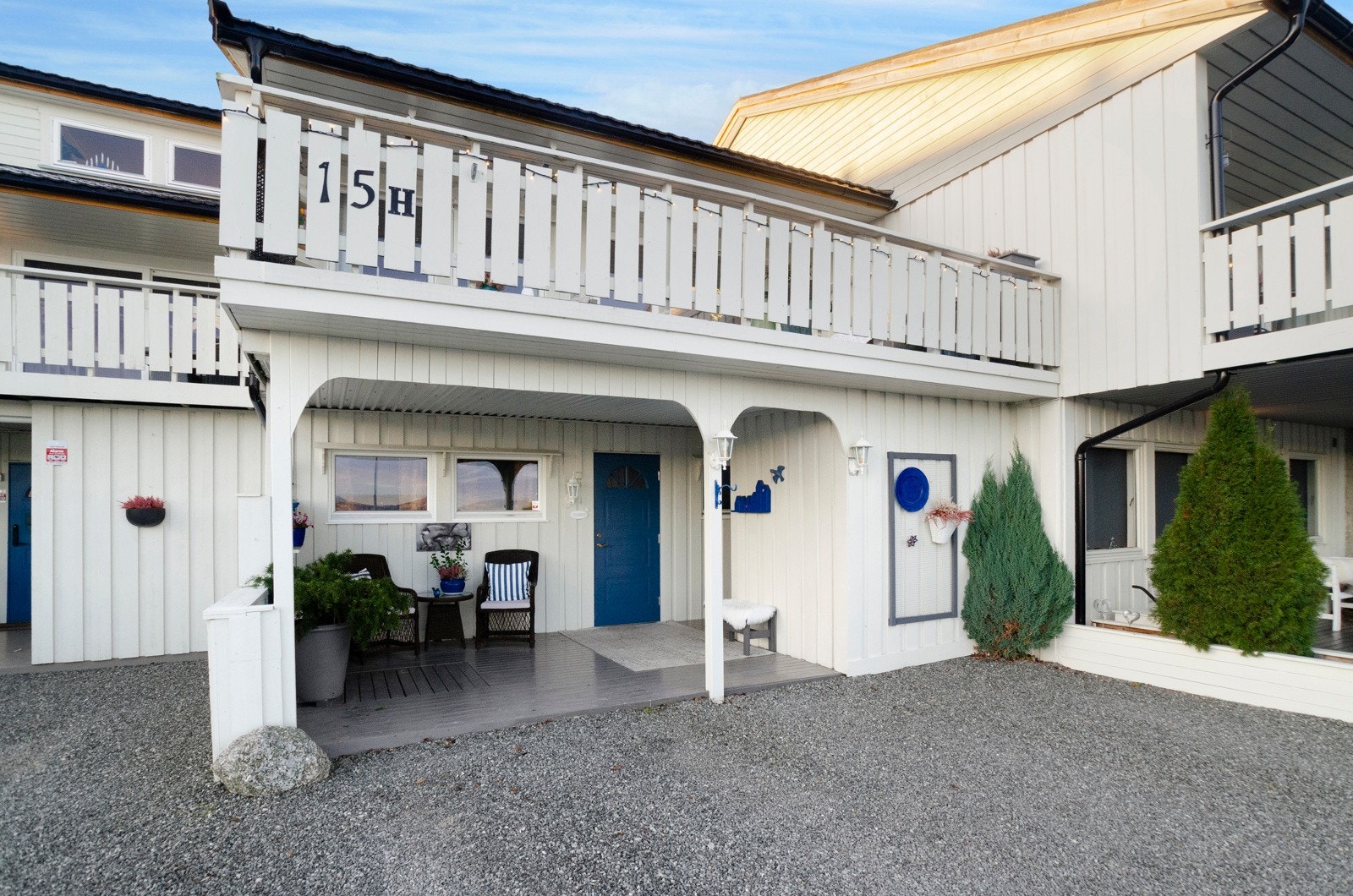 Sportsbod i tilknytning til inngangsparti. Galleribilde