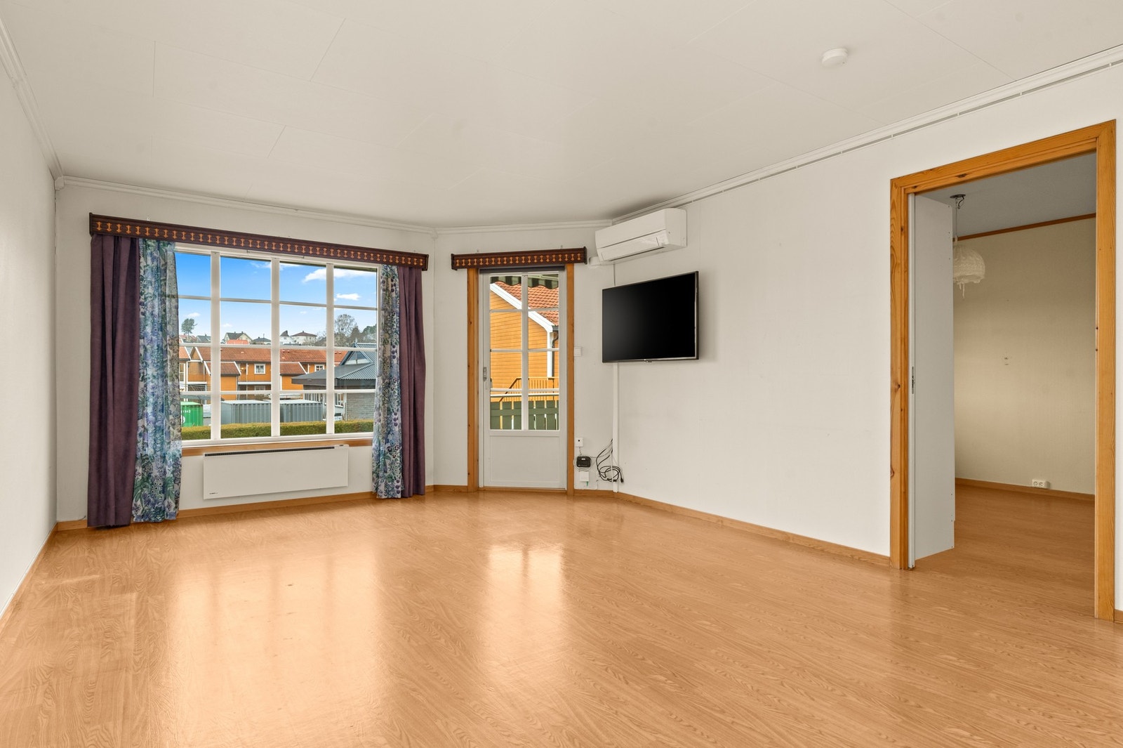 Leiligheten fremstår tom og gir gode muligheter for å skape en løsning etter egen smak. Galleribilde