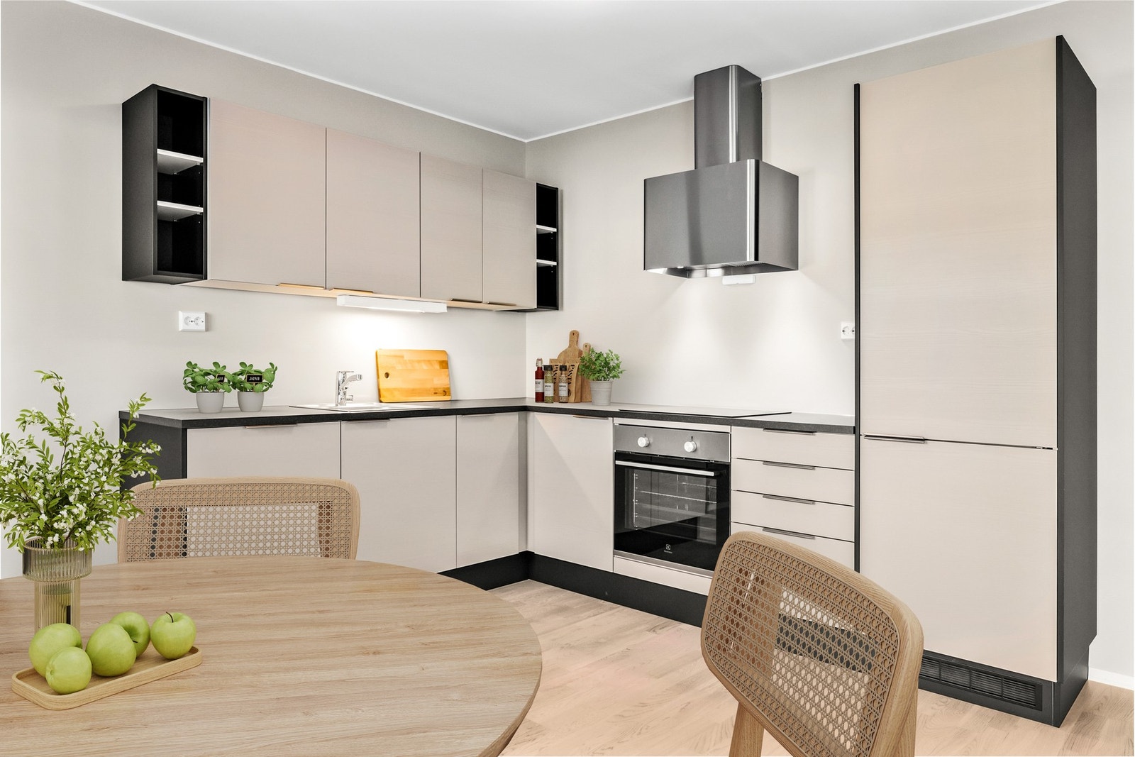 Delikat kjøkken med tidsriktige materialvalg (Digitalt innredet) Galleribilde