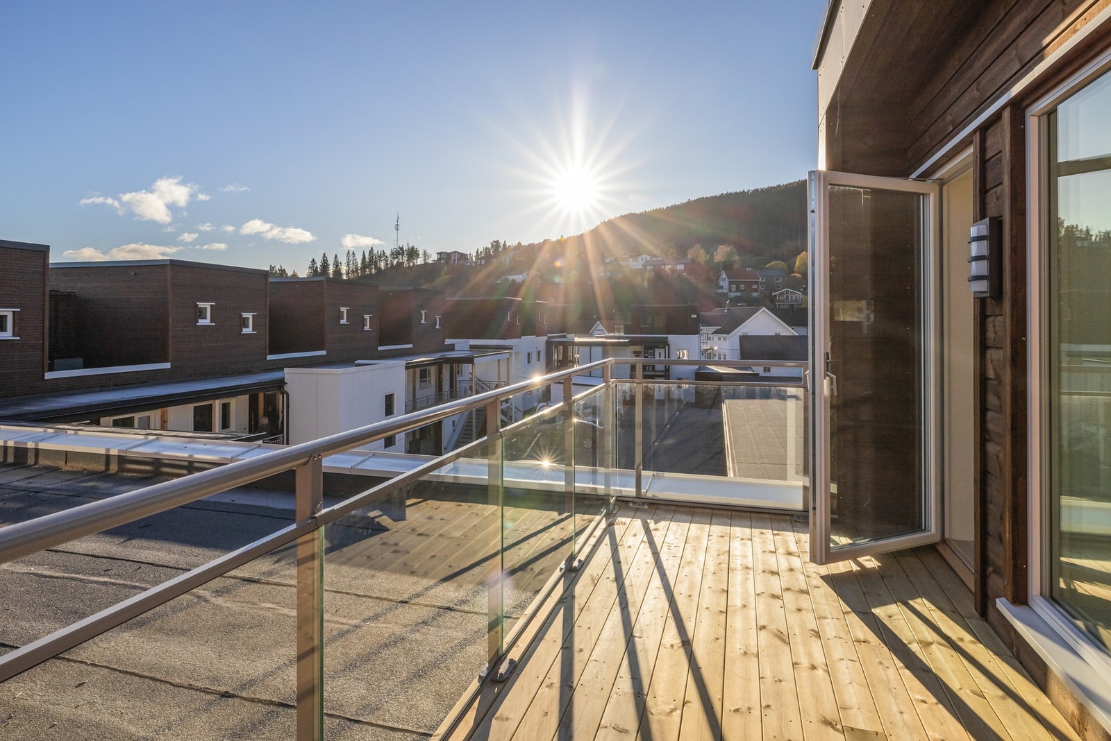 Egen takterrasse er en sjelden fordel i leilighet! Galleribilde