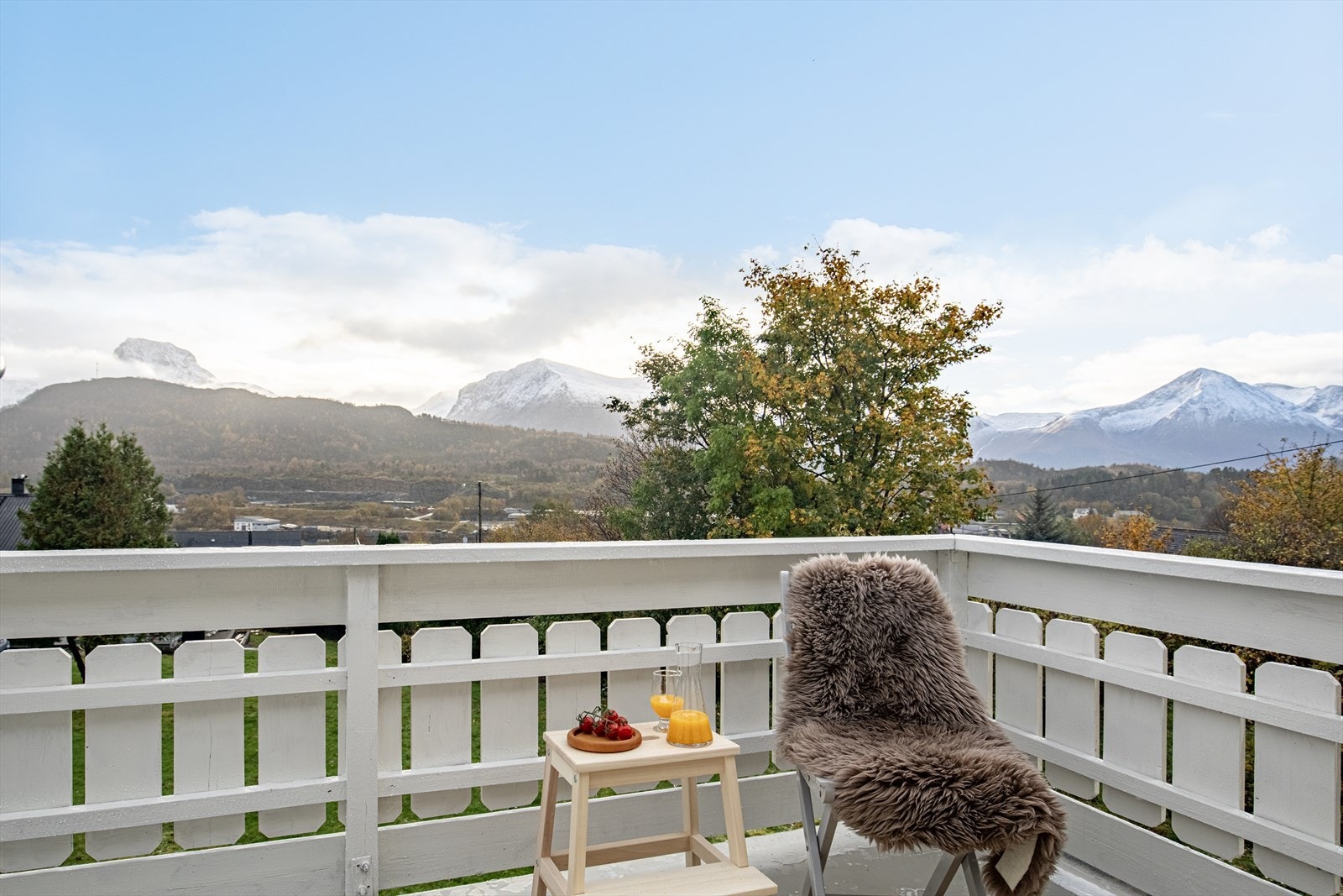 Loftaltan på 7 m² med tilkomst fra hovedsoverommet | her er det flott utsikt og gode solforhold Galleribilde