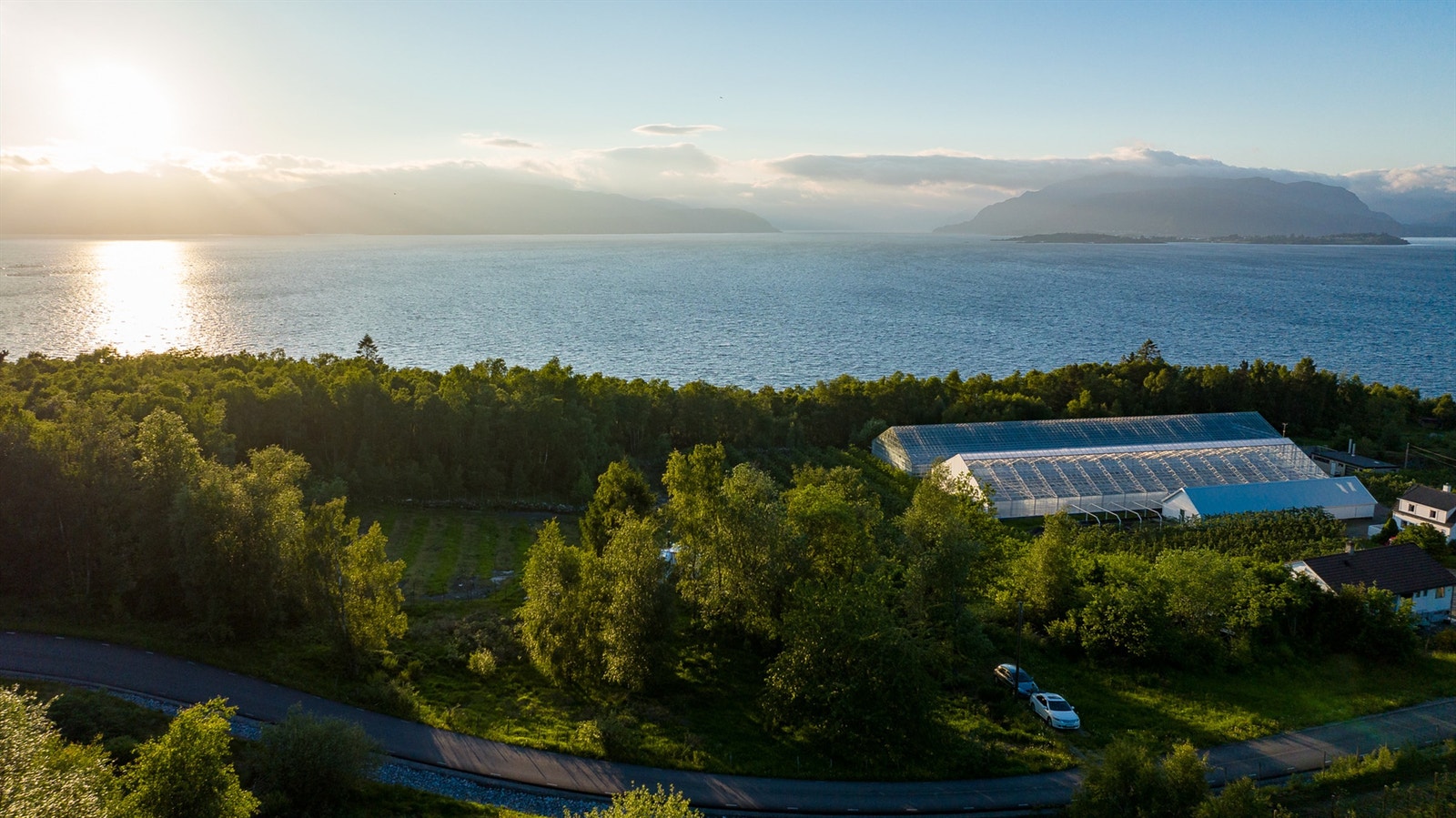 Tomt med nærhet til sjø og flott natur. Galleribilde