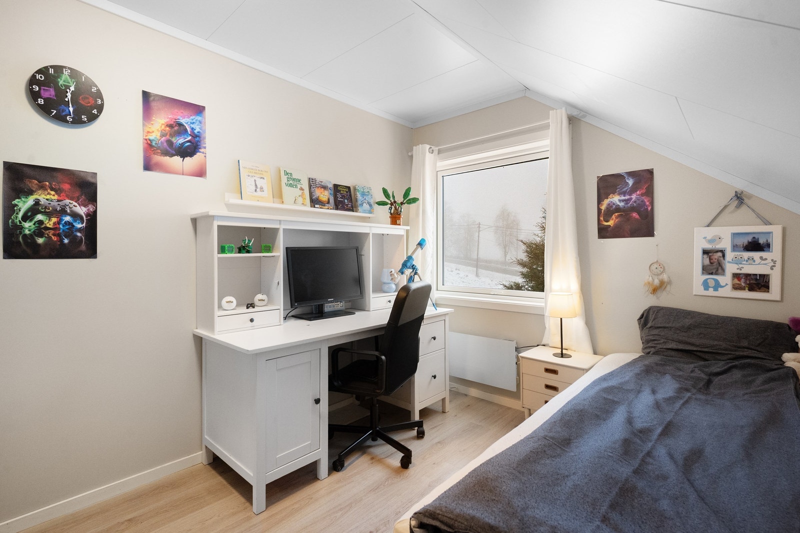 Vinduer på soverommene slipper inn godt med dagslys. Galleribilde