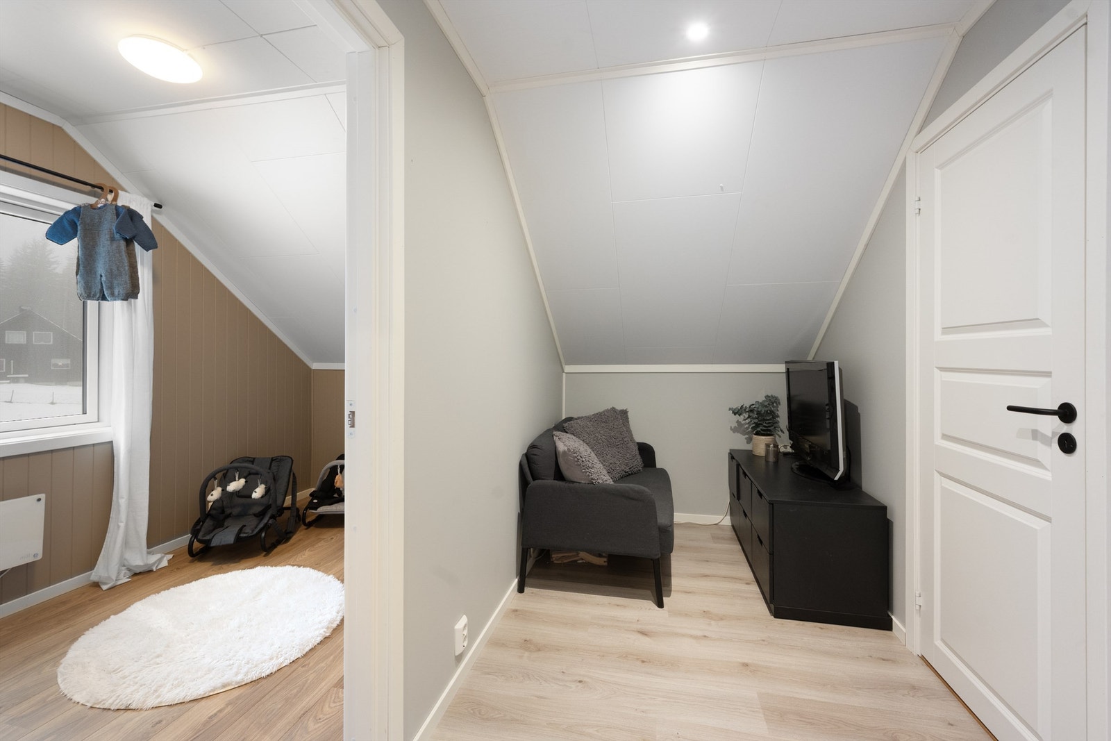 Loftstuen gir ekstra spillerom for store og små. Galleribilde