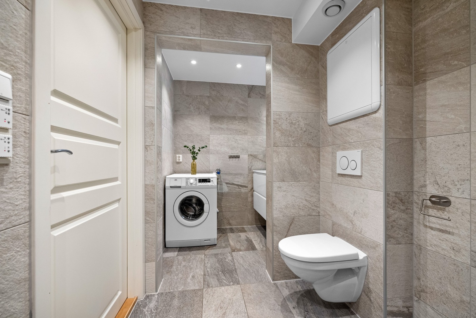 Meget lekkert baderom, også oppusset i 2017. Galleribilde