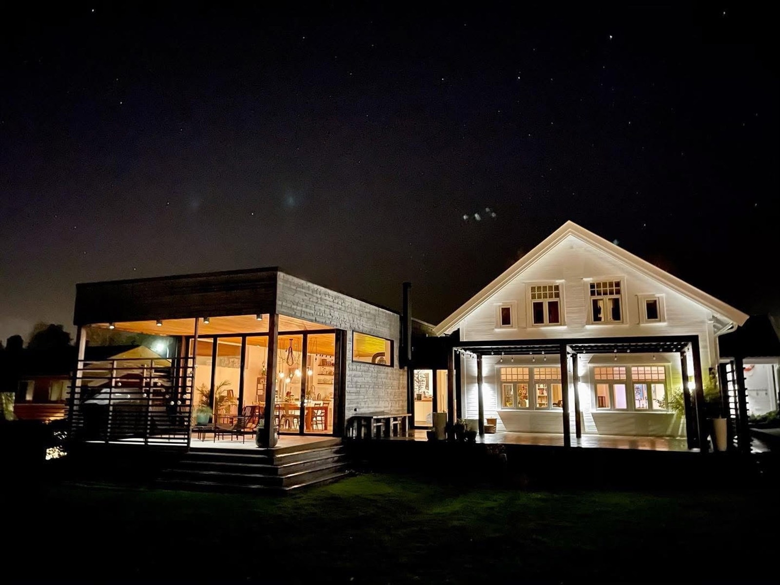 Kveldstemning over Solgård. Galleribilde