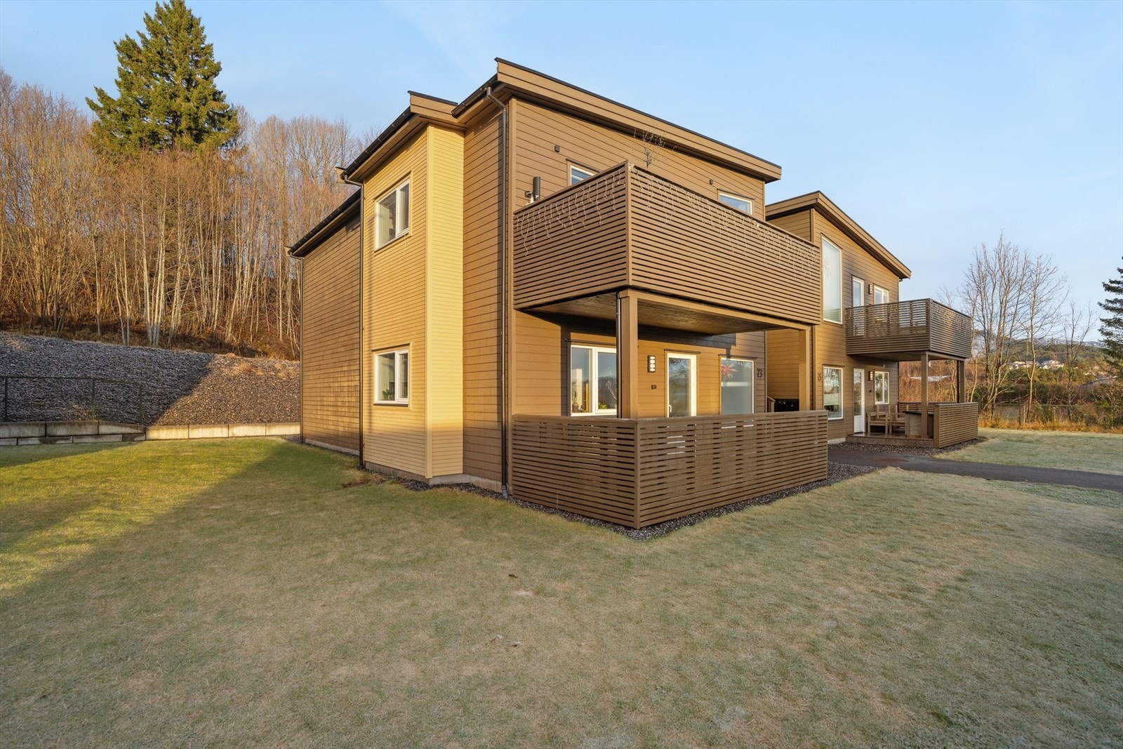 Velkommen til flotte Eikremsvingen 73! Galleribilde