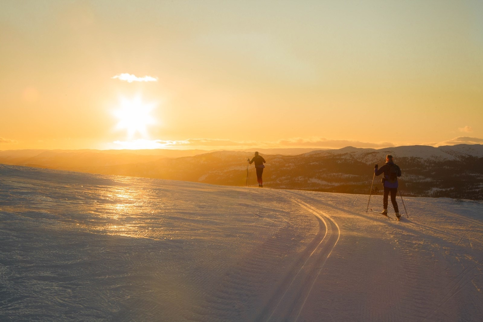 Eventyrløypa er en spektakulær langrennsopplevelse i Hallingdal - en 115 km lang tur som strekker seg fra Hemsedal til Flå, gjennom Golsfjellet og Nesbyen. Den er kjent som en av Norges vakreste og mest eventyrlige skiturer Galleribilde