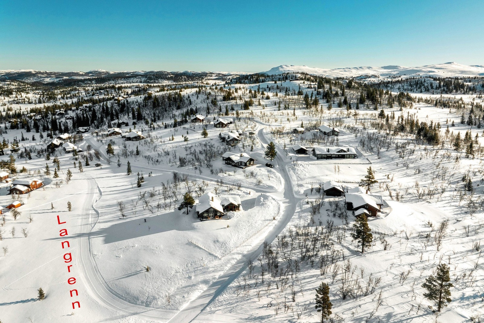 Langrennsturen starter fra hyttedøren og fører deg ut milevis med oppkjørte lanrennsløyper. Galleribilde