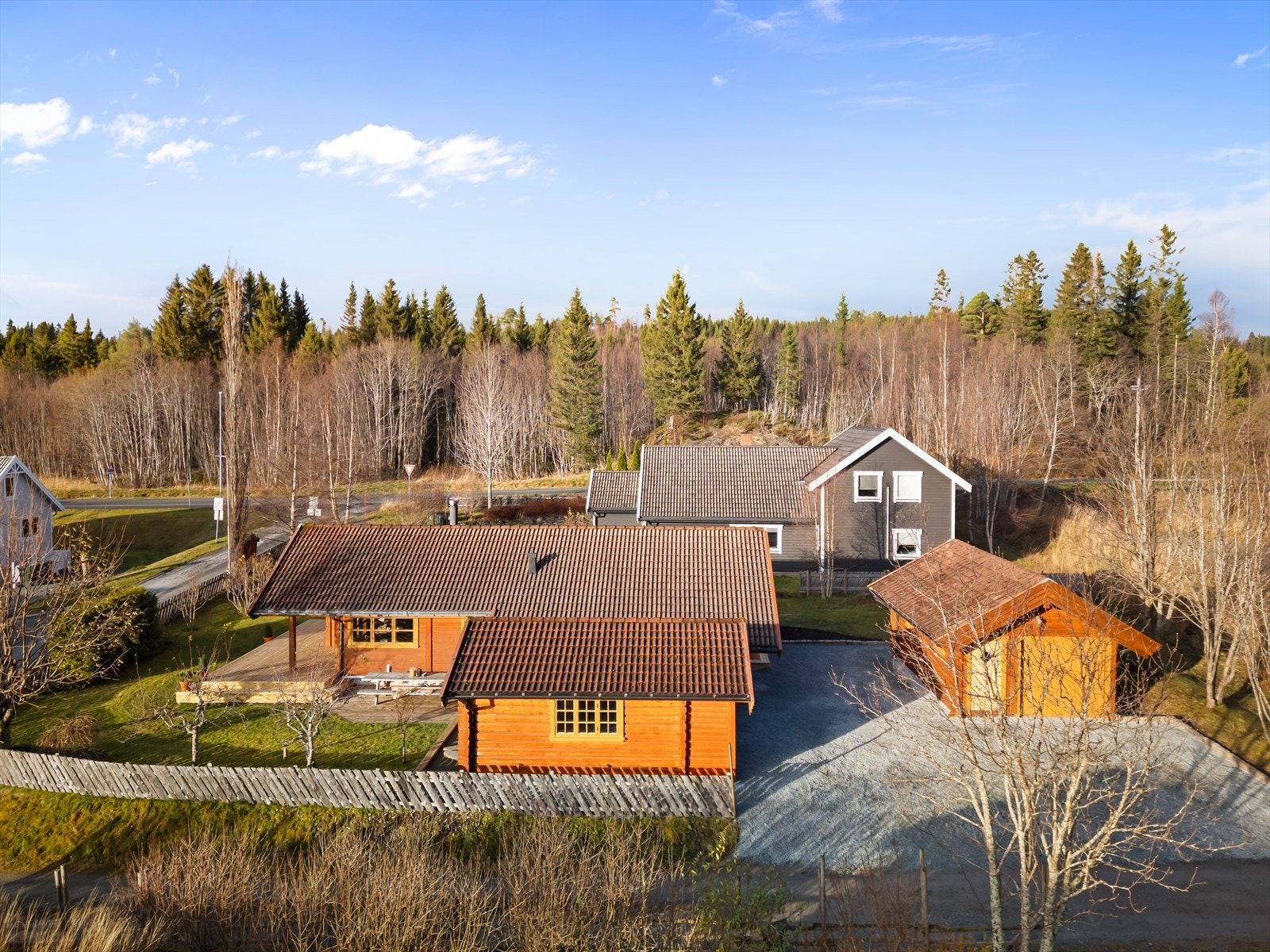 Her bor du i hyggelige, barnevennlige omgivelser, med flotte turområder i umiddelbar nærhet. Galleribilde