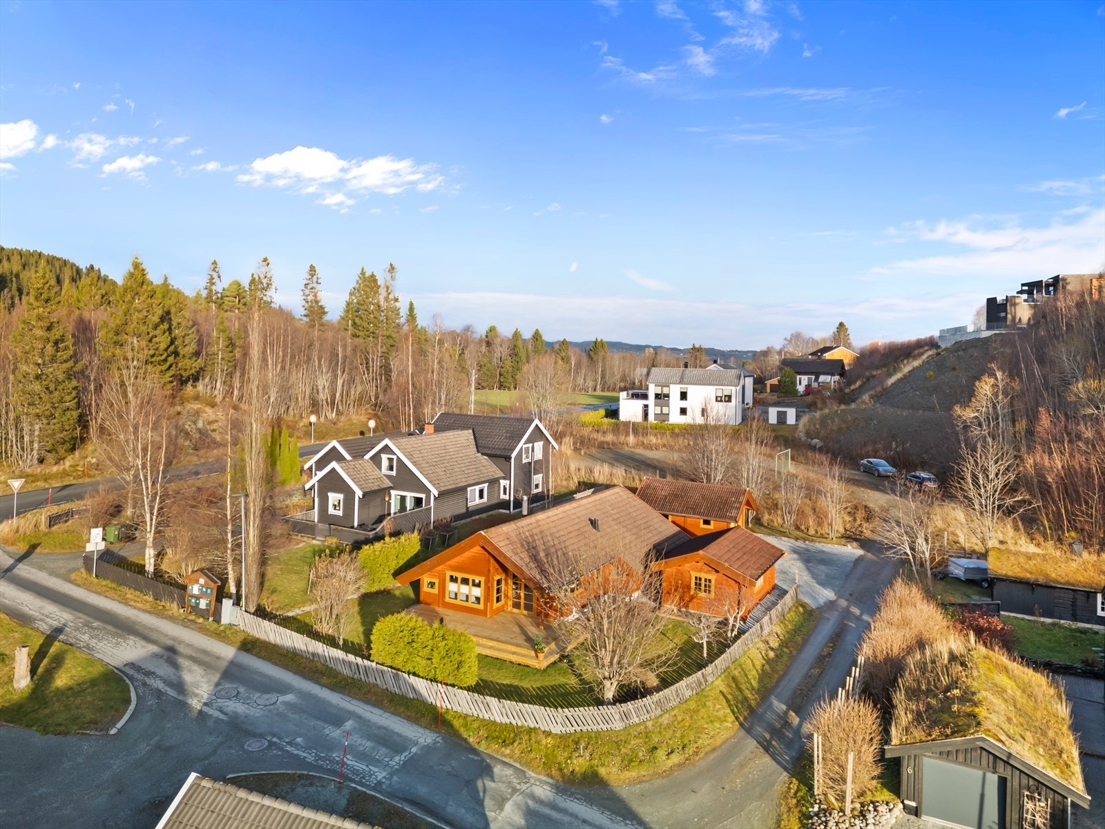 Blekesmarka ligger landlig og idyllisk til, ca. 4 km. nordvest for Melhus sentrum. Galleribilde