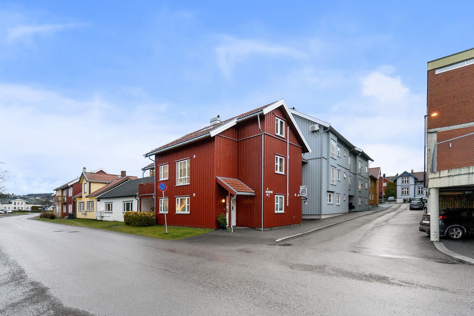 Det er godt med gjesteparkering i området. Galleribilde