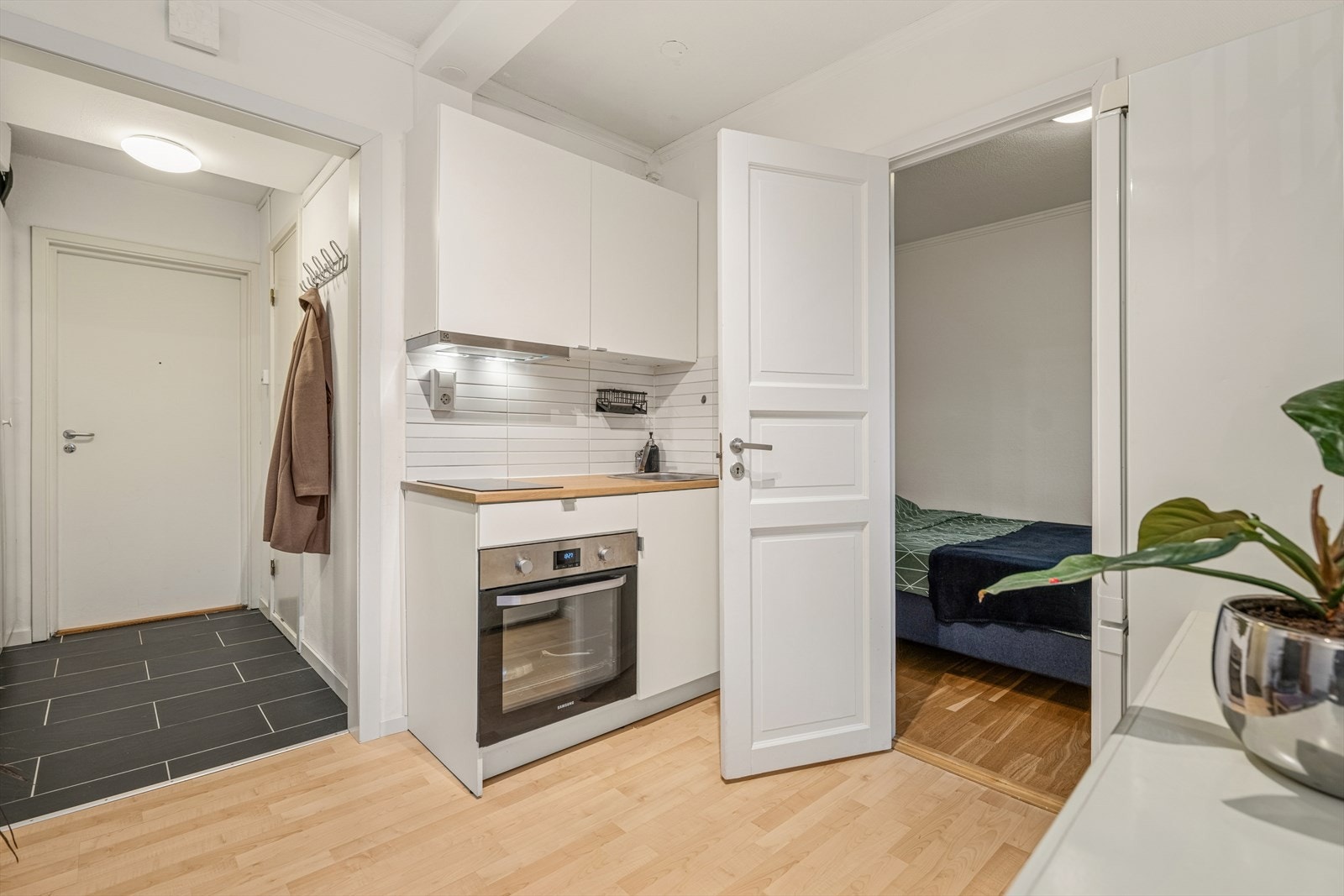 Leiligheten er praktisk og pen. Galleribilde