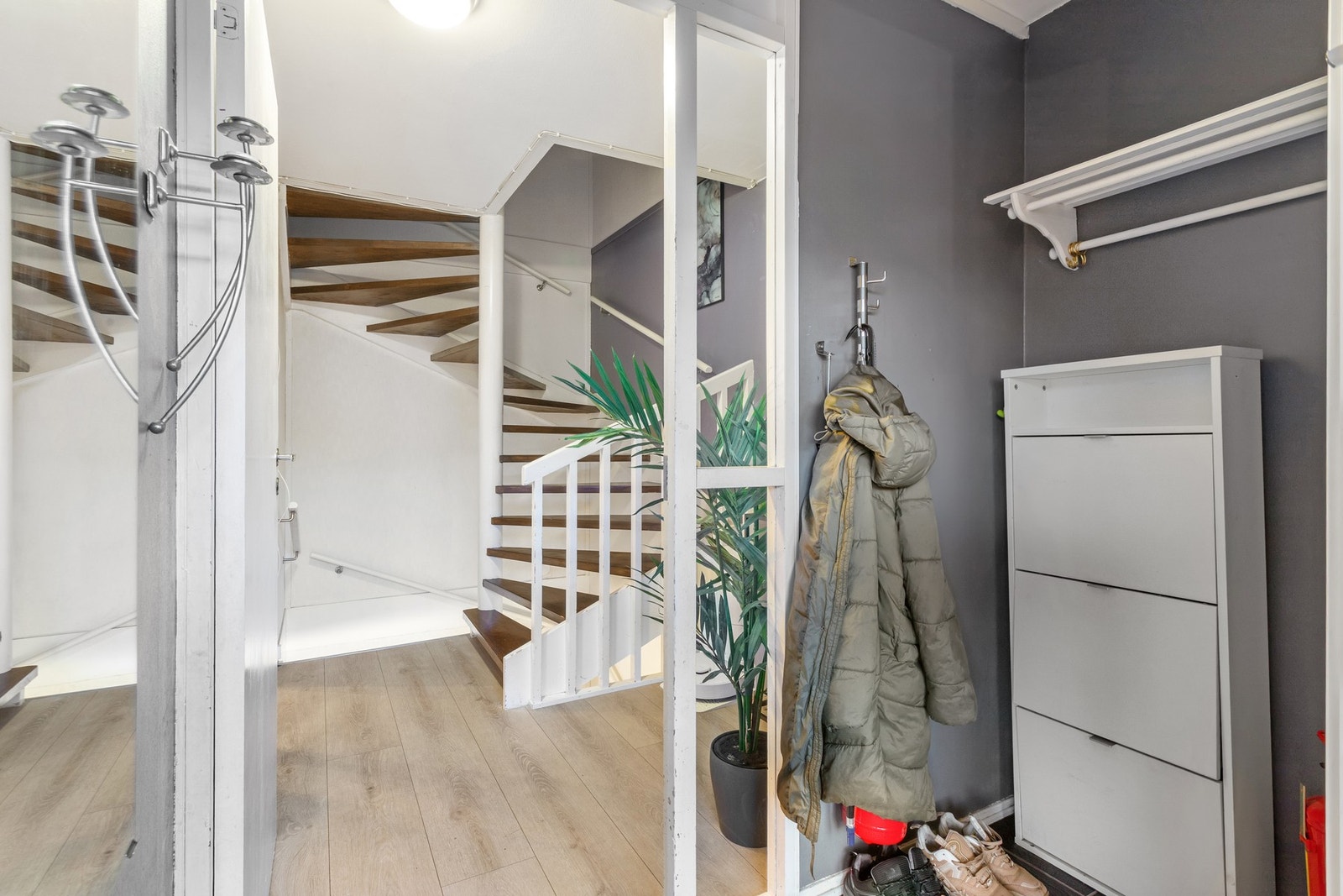 Entré/inngangsparti. Galleribilde