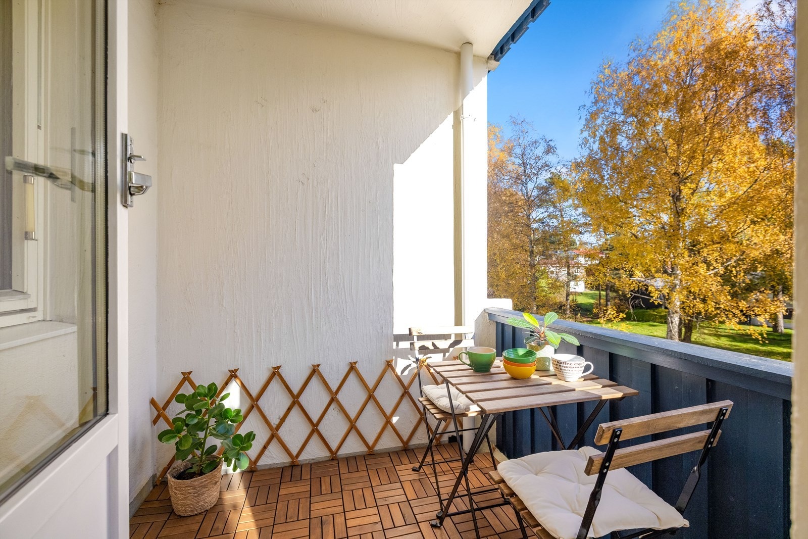 Boligen disponerer kjellerbod og det er i tillegg felles smørebod for ski Galleribilde