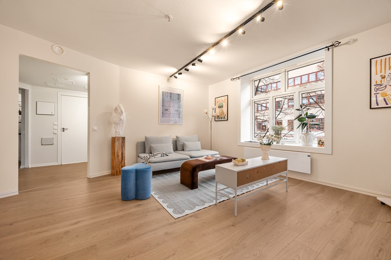 Alle overflater er nymalte, noe som gjør leiligheten helt innflytningsklar. Galleribilde