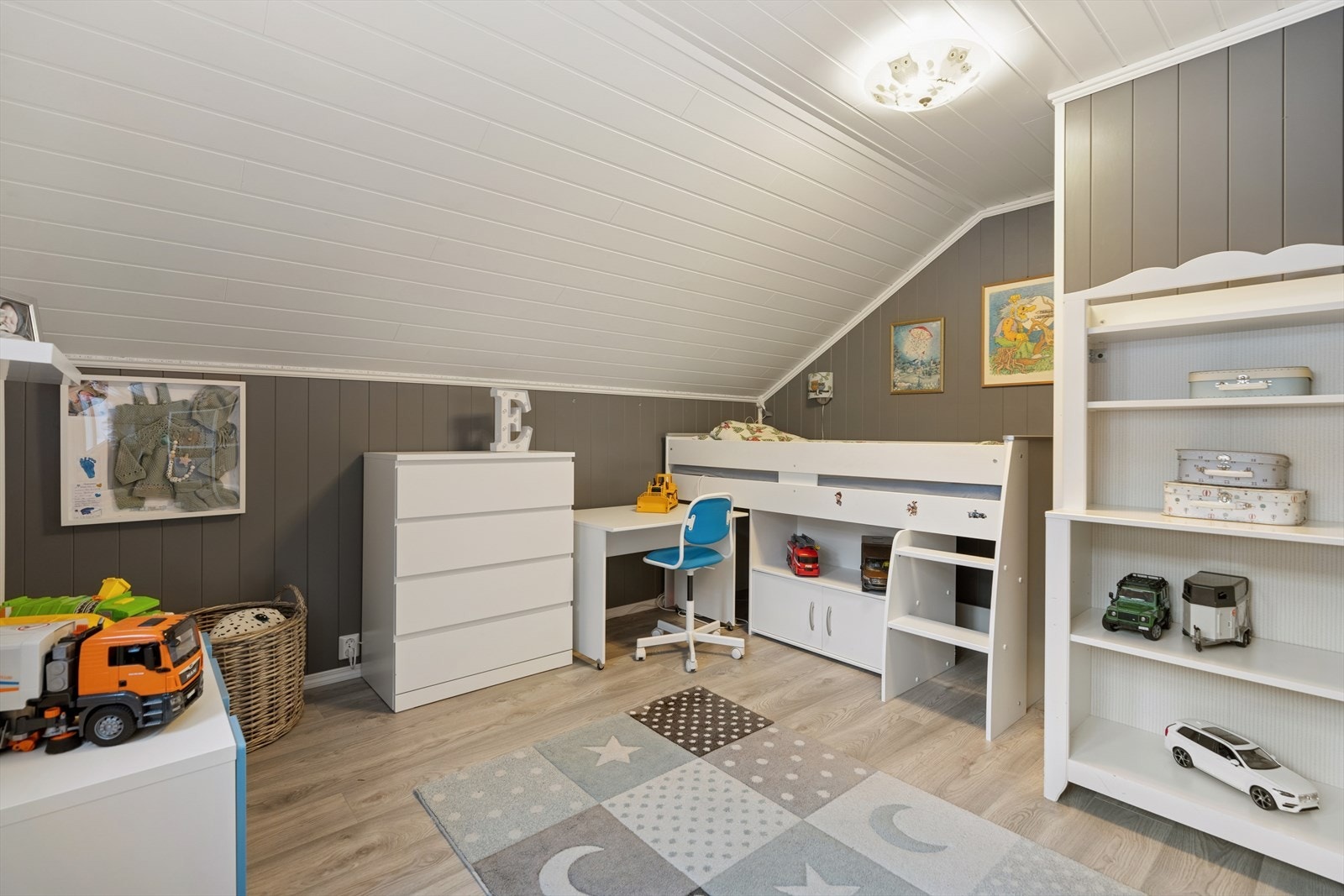 Soverom 2 på loftet. Galleribilde