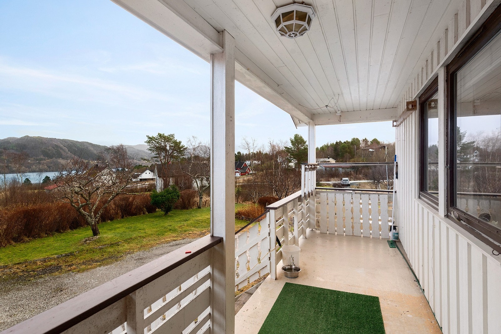 Balkong og inngangsparti Galleribilde