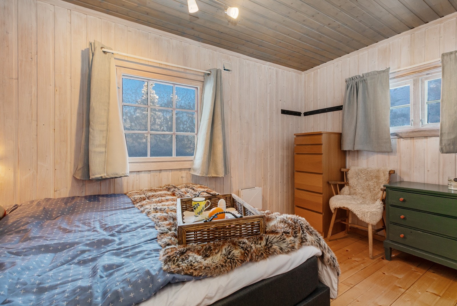 Hytta har tre soverom Galleribilde