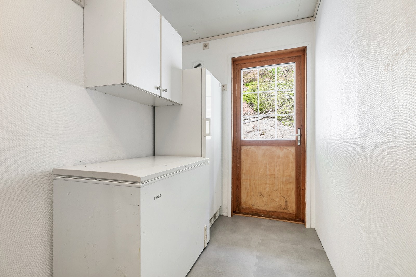 Praktisk vaskerom med egen inngang Galleribilde