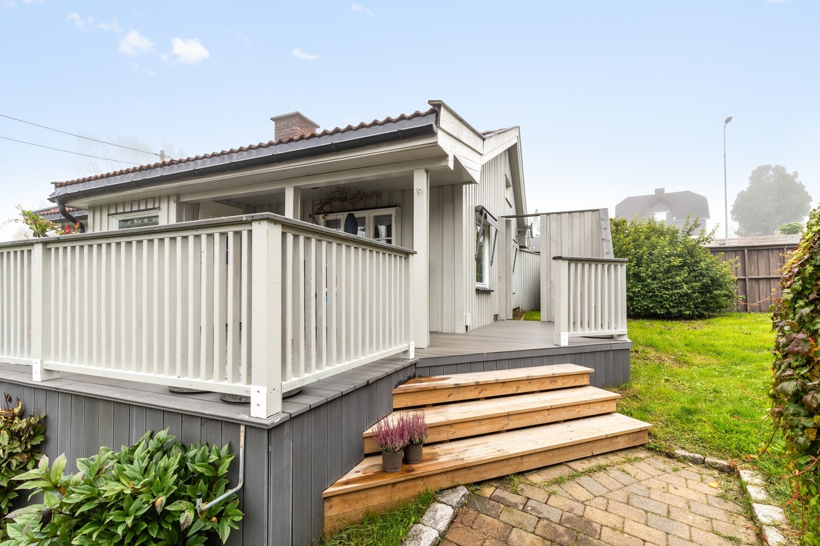 Trapp opp til terrassen Galleribilde