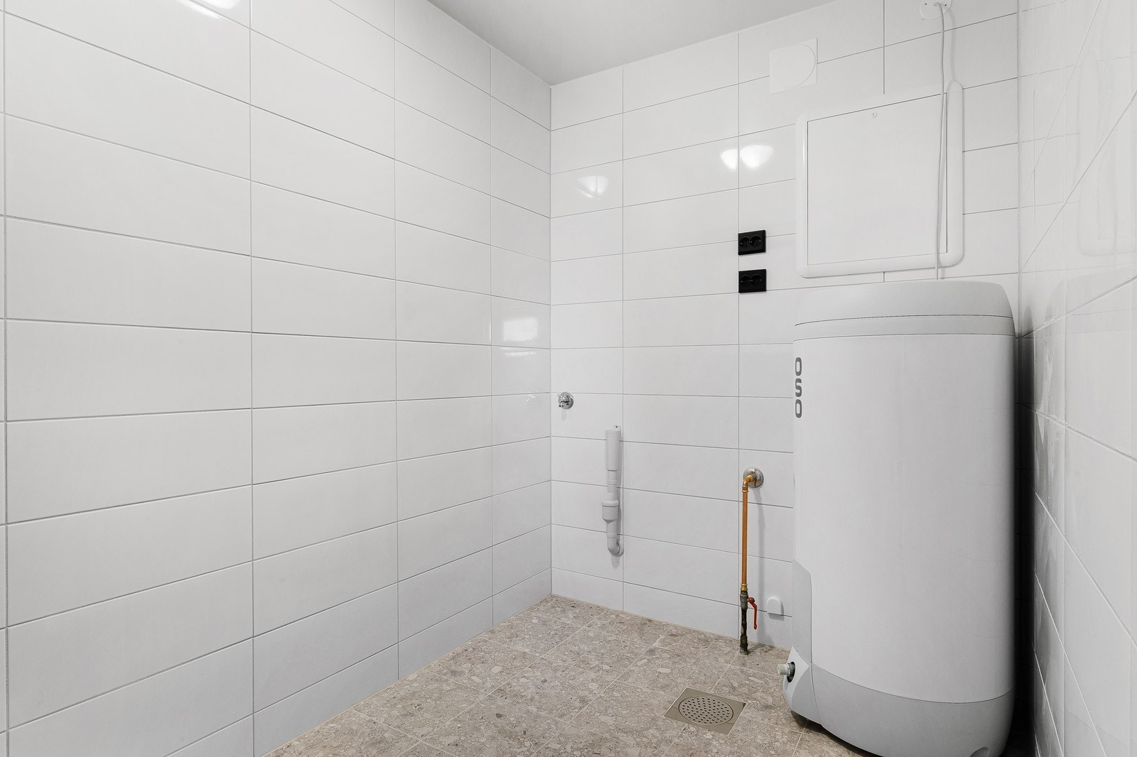 Praktisk vaskerom med opplegg til vaskemaskin! Galleribilde