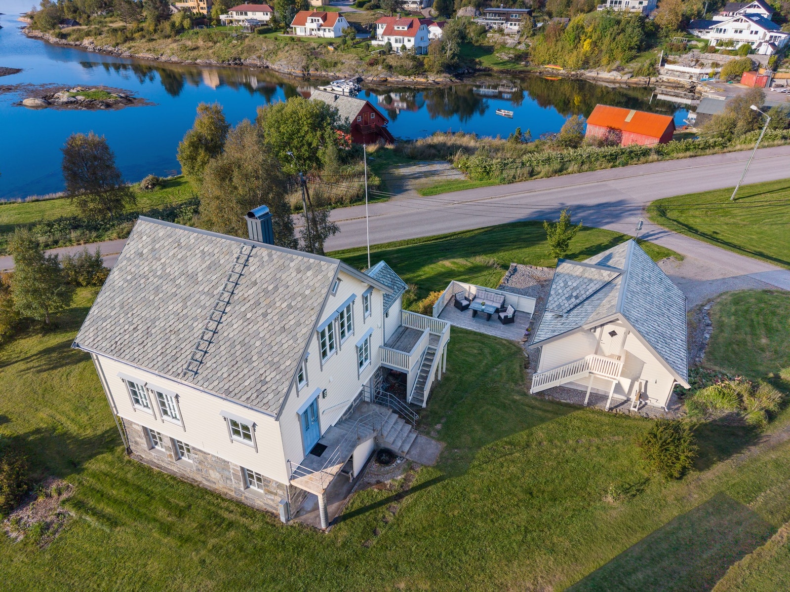 Yttertaket på huset ble tatt i 2009. Galleribilde