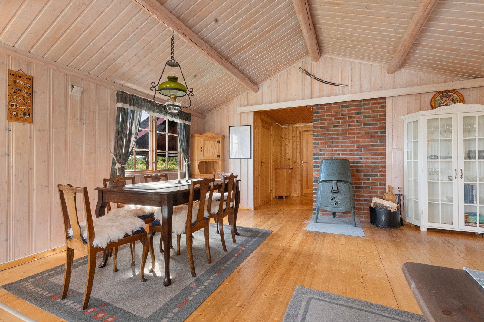 Vedovn som bidrar til den gode og lune varmen Galleribilde