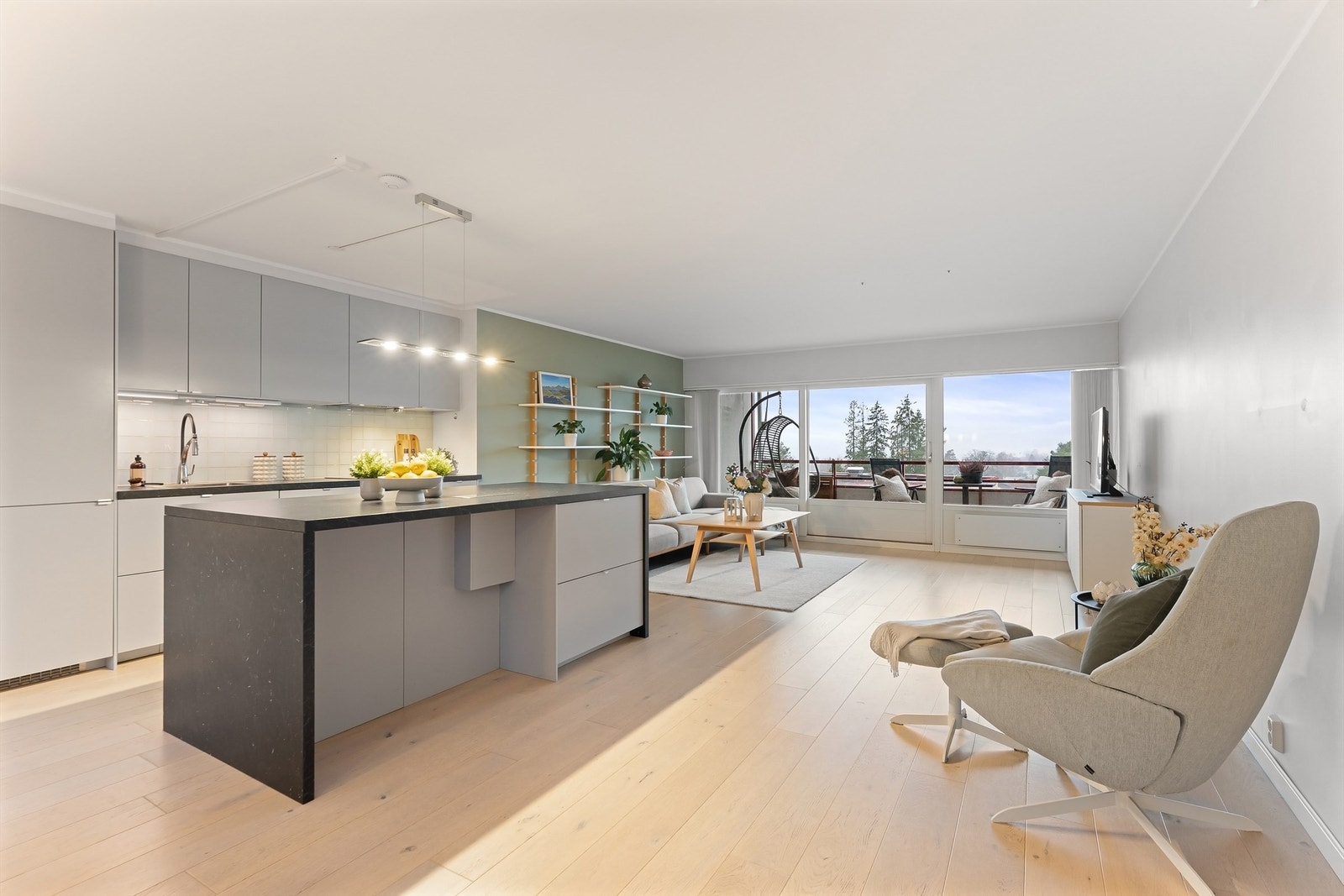 Foto Zovenifra AS. Galleribilde