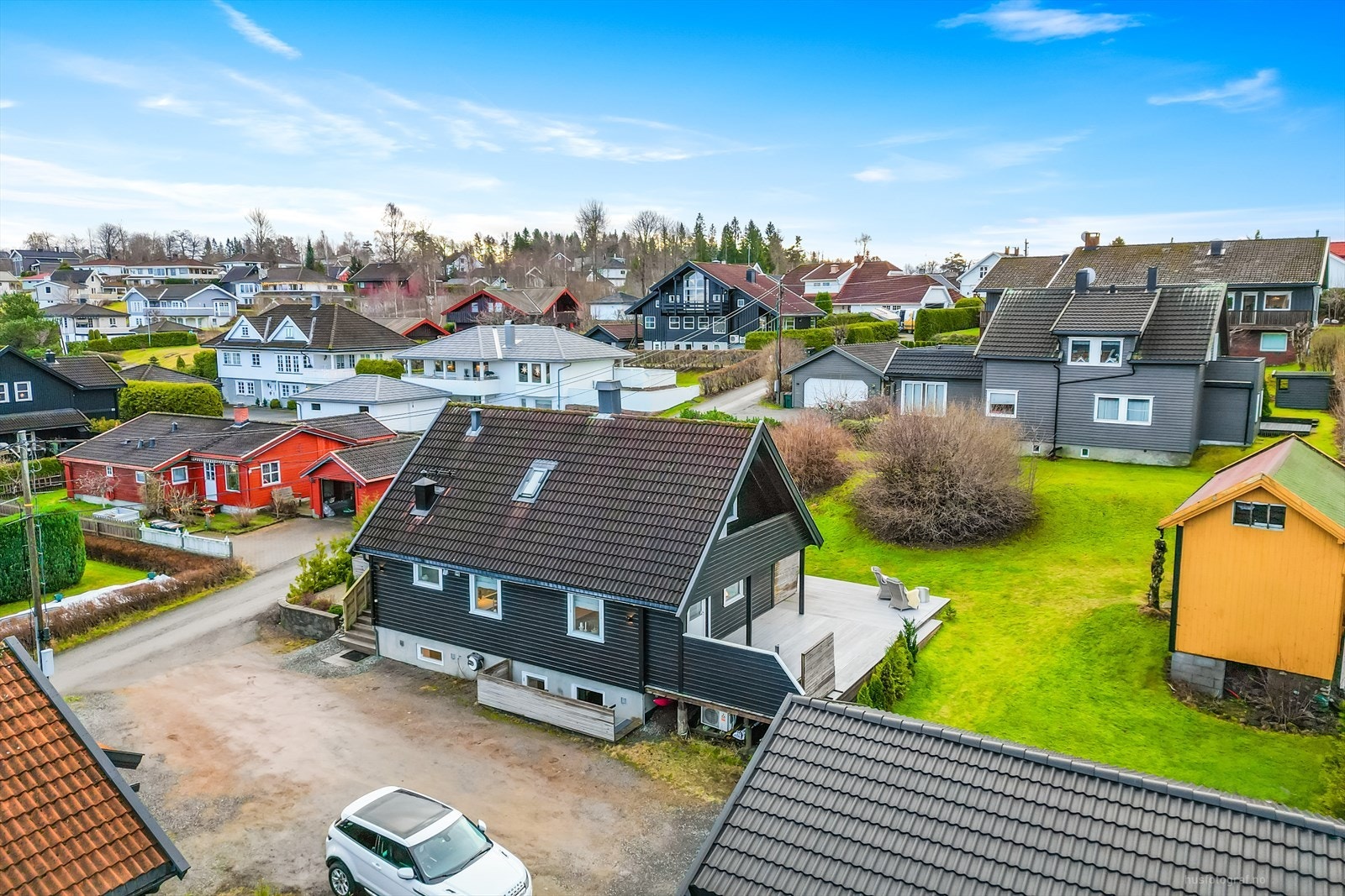 Flott beliggenhet sentralt på Konnerud, i rolig sidegate. Galleribilde